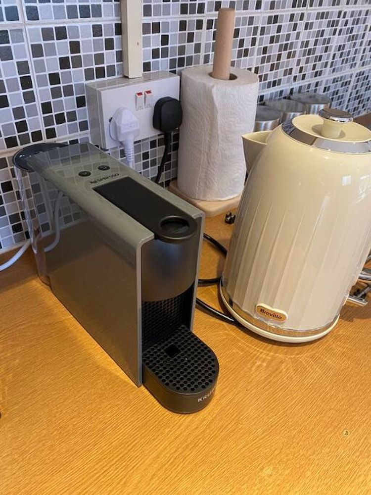 Stayzo House Accommodation- Coventry Free Parking House 16