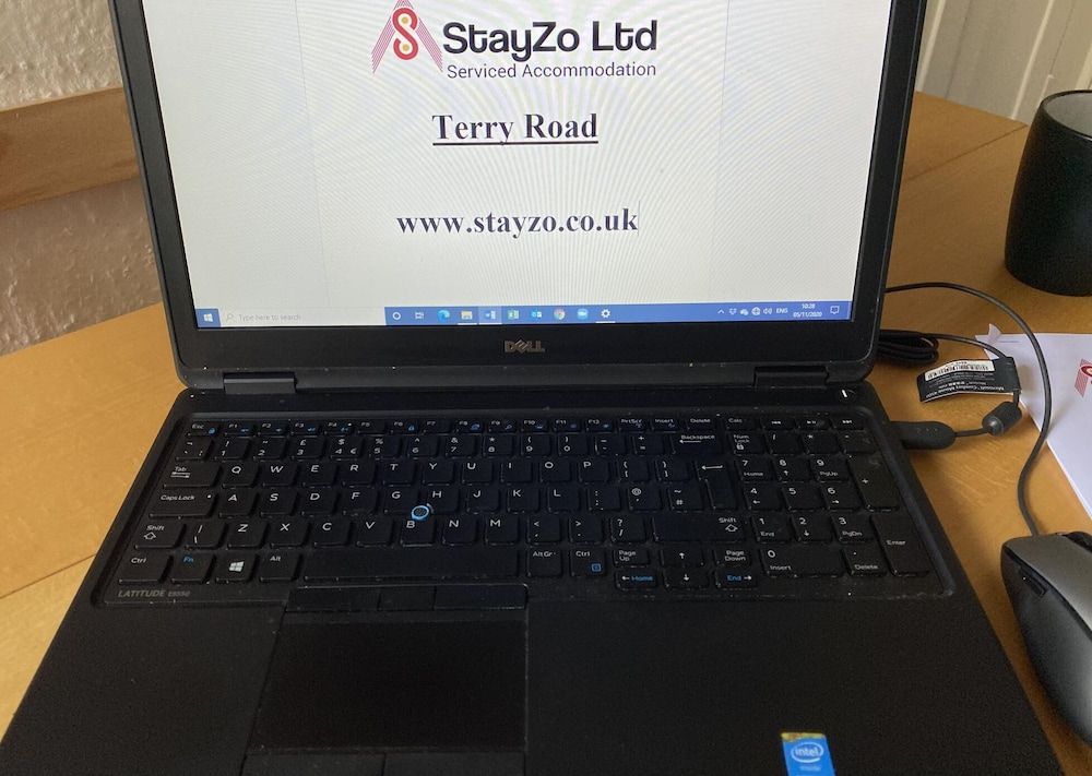 undefined Stayzo House Accommodation- Coventry Free Parking 10