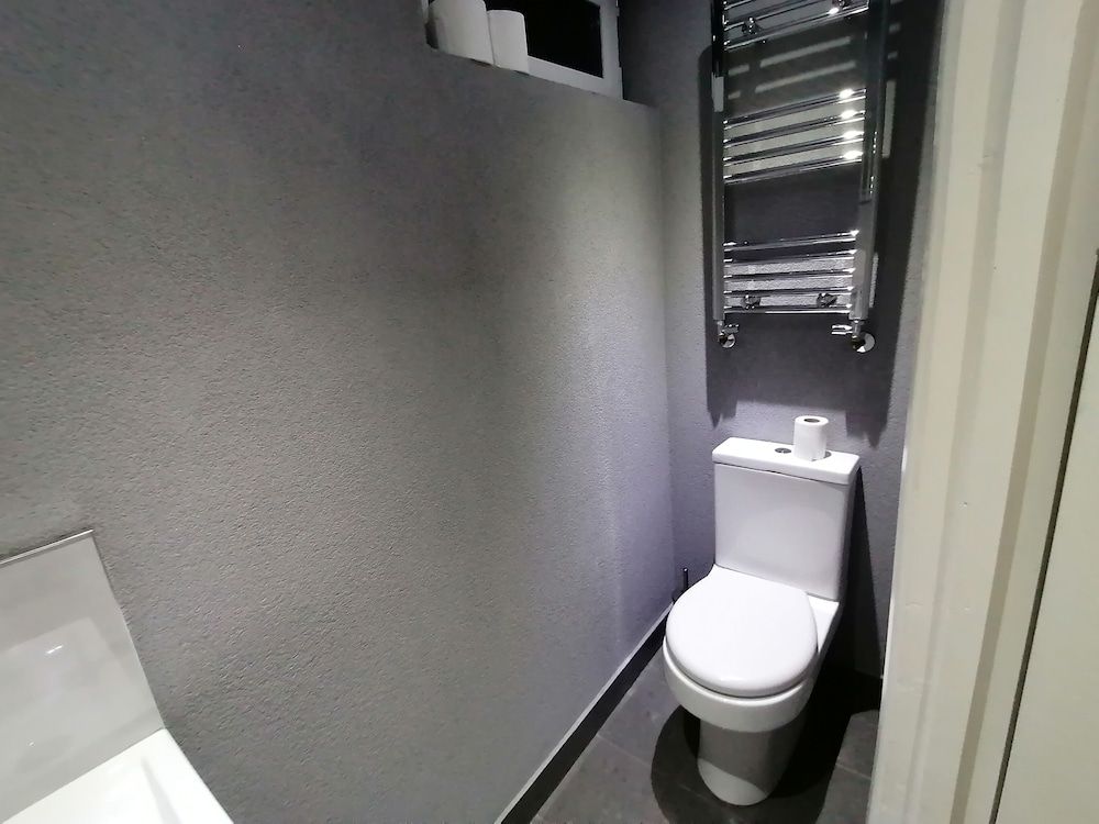 undefined Charming 1-bed Apartment in Coventry 8