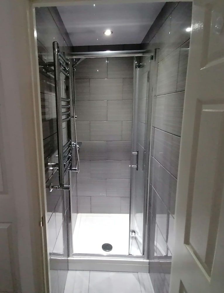 undefined Charming 1-bed Apartment in Coventry 9