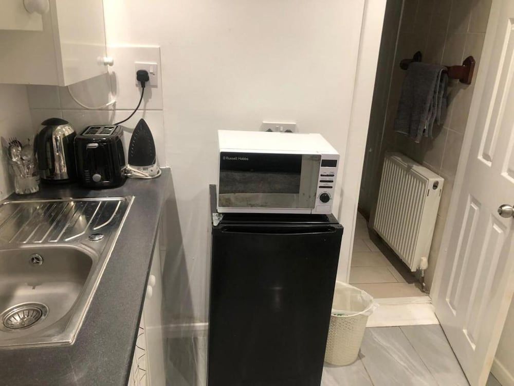 undefined Onsite Cosy Practical Studio - in a Quite Area 9