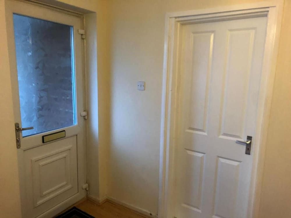 Onsite Cosy Practical Studio - in a Quite Area Studio 20