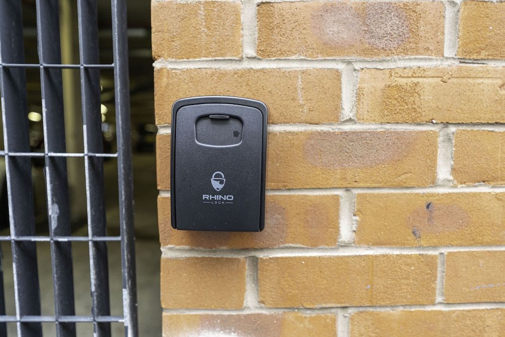 undefined JKG Property Solutions Presents Cosy City Apartment 4