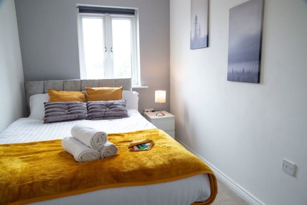 undefined Contractorscleancharming 2-bed House in Coventry 5