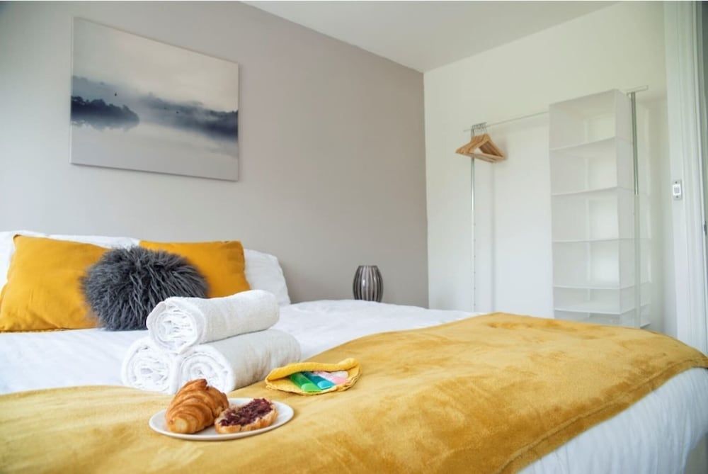 undefined Contractorscleancharming 2-bed House in Coventry 7