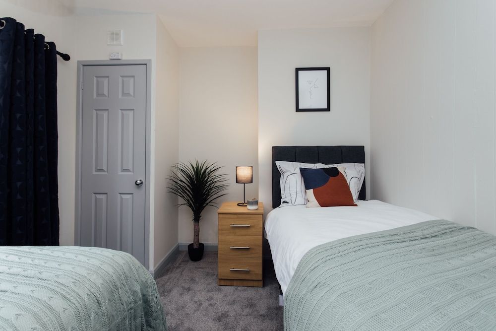 undefined Newly Finished House In Coventry 6