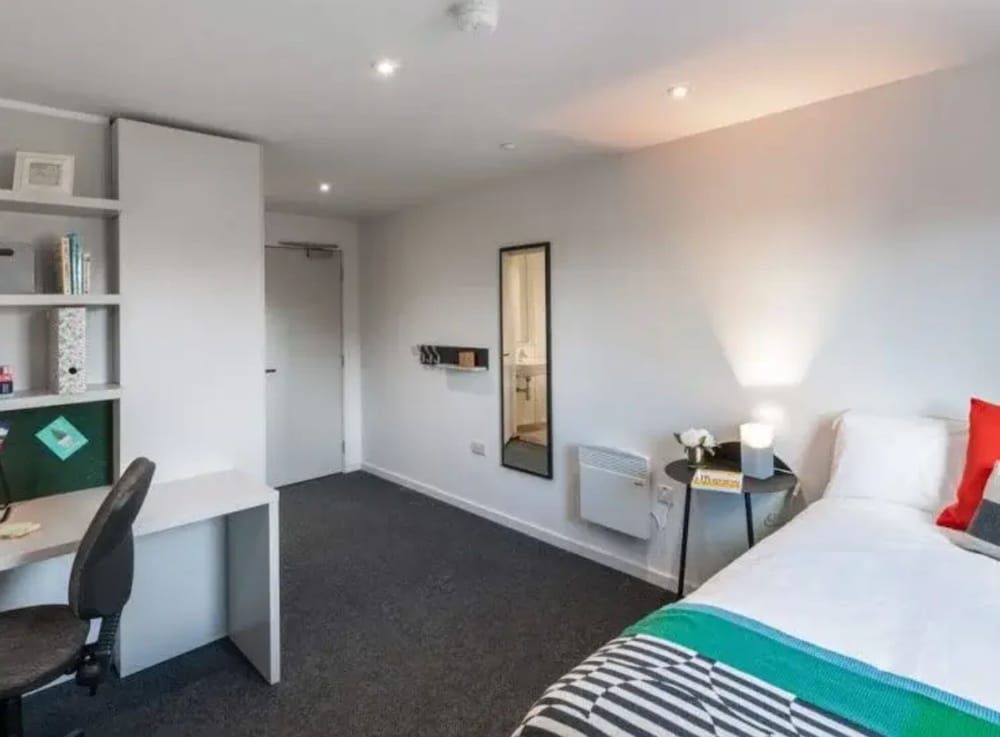 undefined Modern Rooms in COVENTRY 2