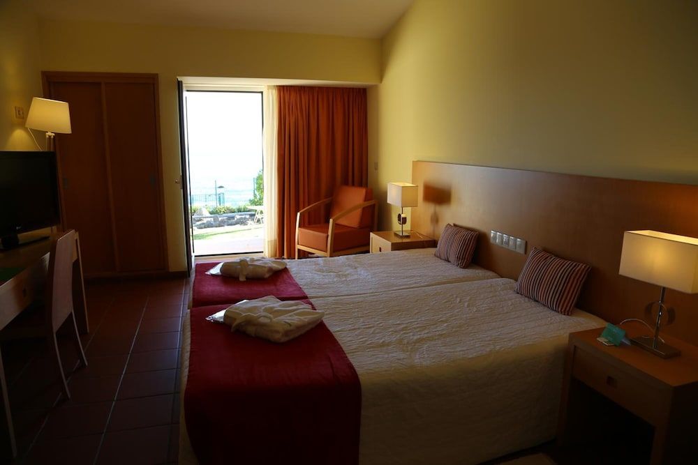 INATEL Oeiras Superior Double Room