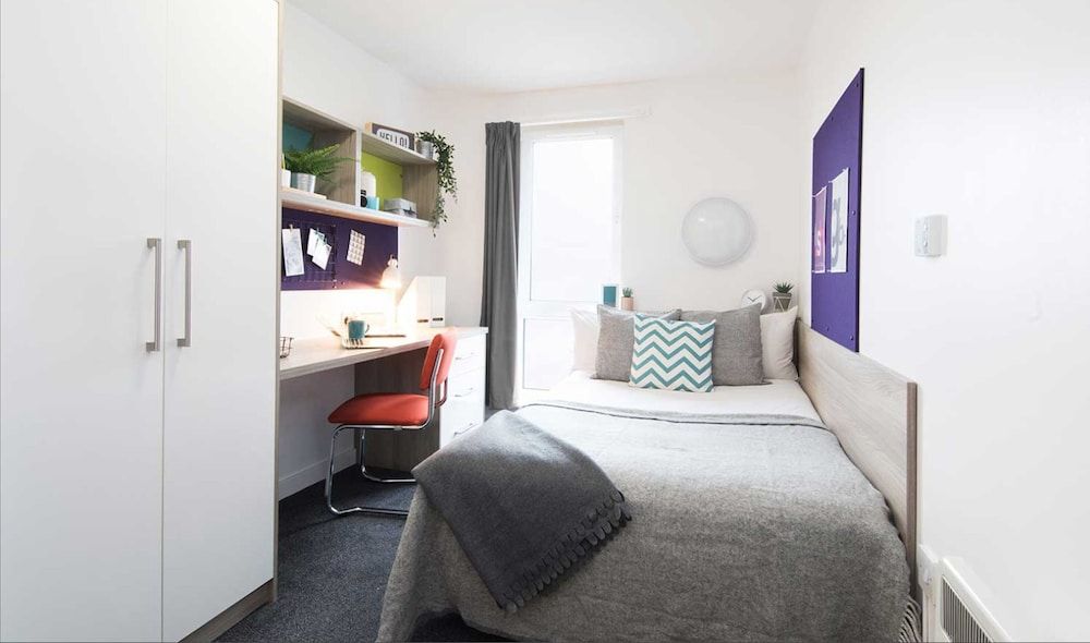 undefined Vibrant Rooms STUDENTS Only - COVENTRY 2