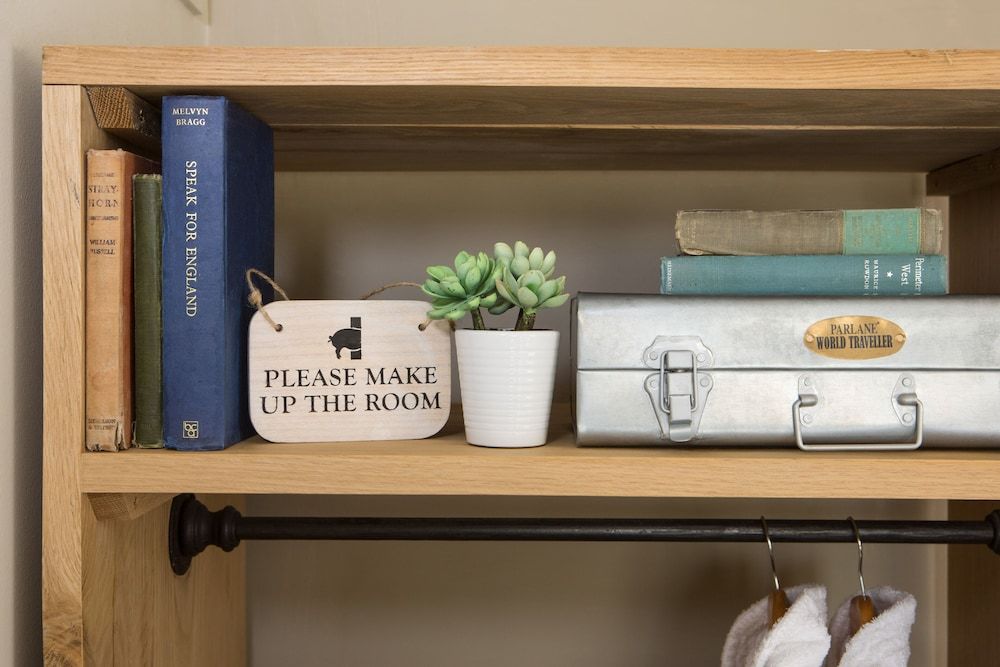 The Curious Pig in the Parlour Double Room 8