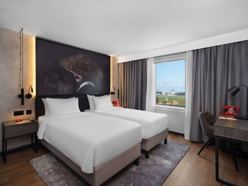 Standard Room (Runway View)