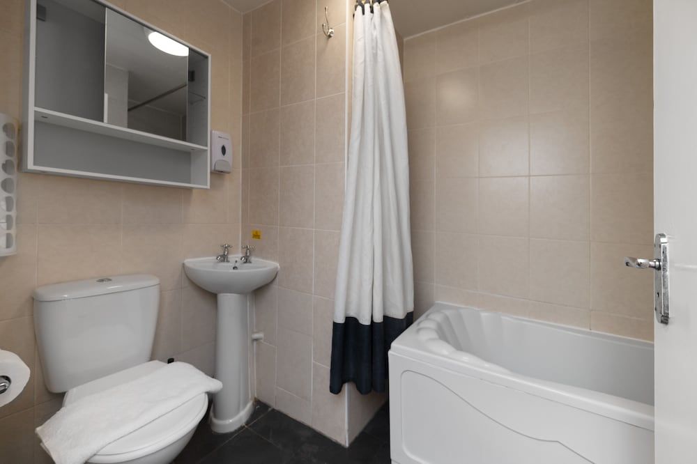 Flexistay Tulsi Aparthotel Double Studio 11