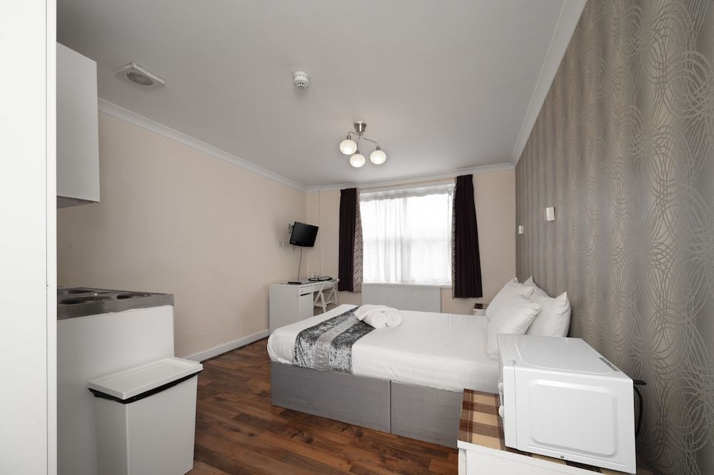 Flexistay Tulsi Aparthotel Double Studio 8