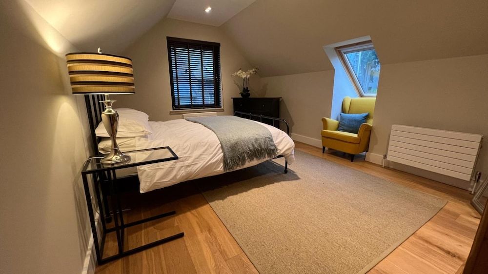 Apartment (1 Bedroom)