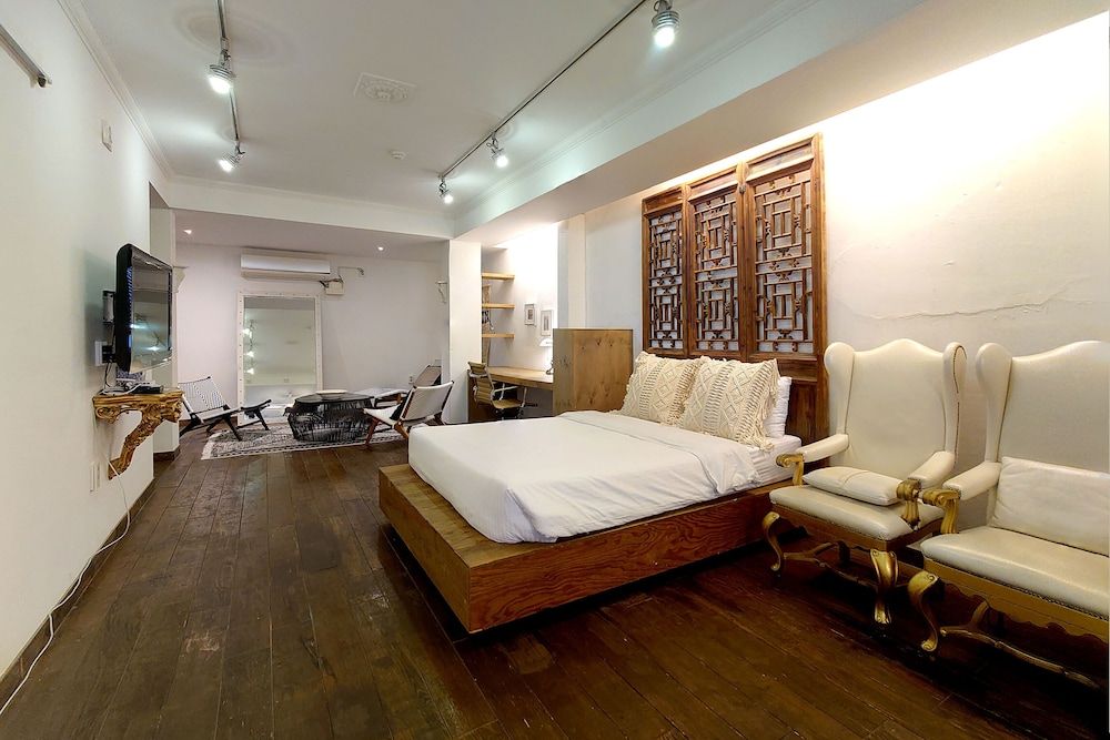 undefined Seoul Loft Apartments - SLA 7 Night Minimum 8