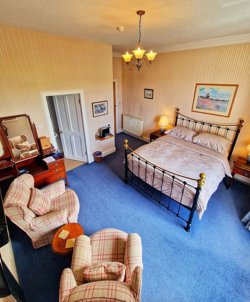 The Pines Guesthouse Double Room