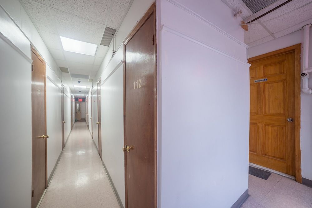 undefined Bowery Grand Hotel - Hostel 10