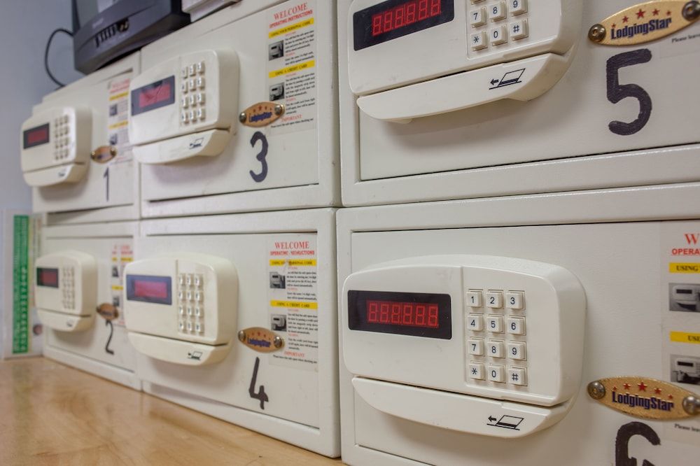 undefined Bowery Grand Hotel - Hostel 8