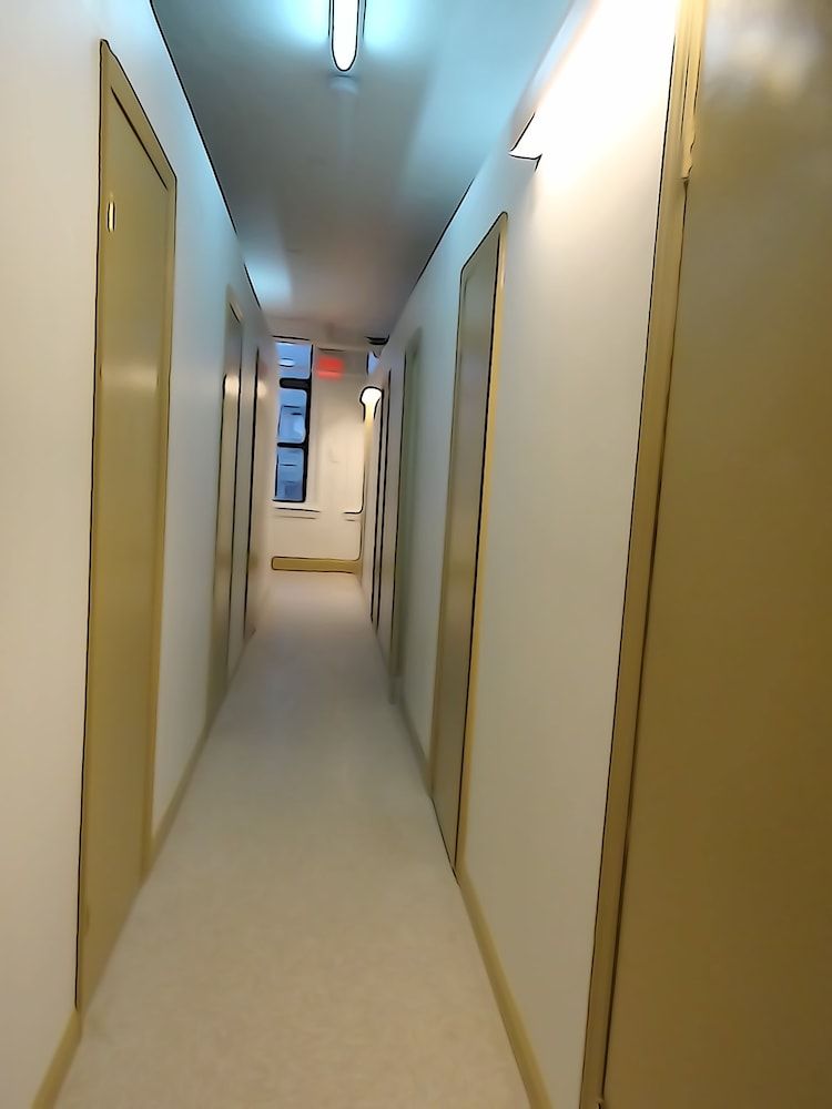 undefined Bowery Grand Hotel - Hostel 9