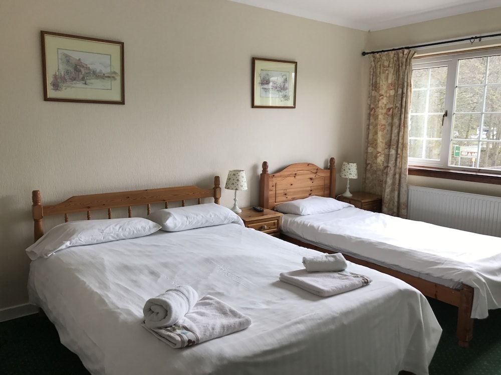 Distillery Guest House Family Room 3