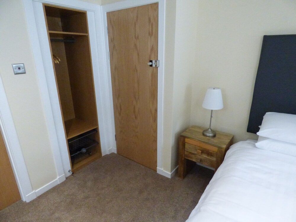 The Brevins Guest House Standard Twin Room, 2 Twin Beds 3