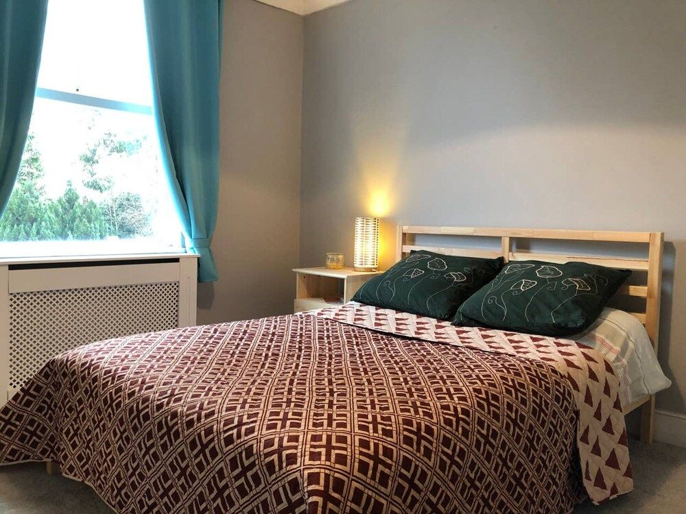 undefined Double bedroom near Heathrow 9