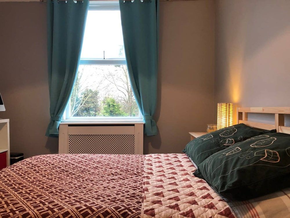 undefined Double bedroom near Heathrow 10
