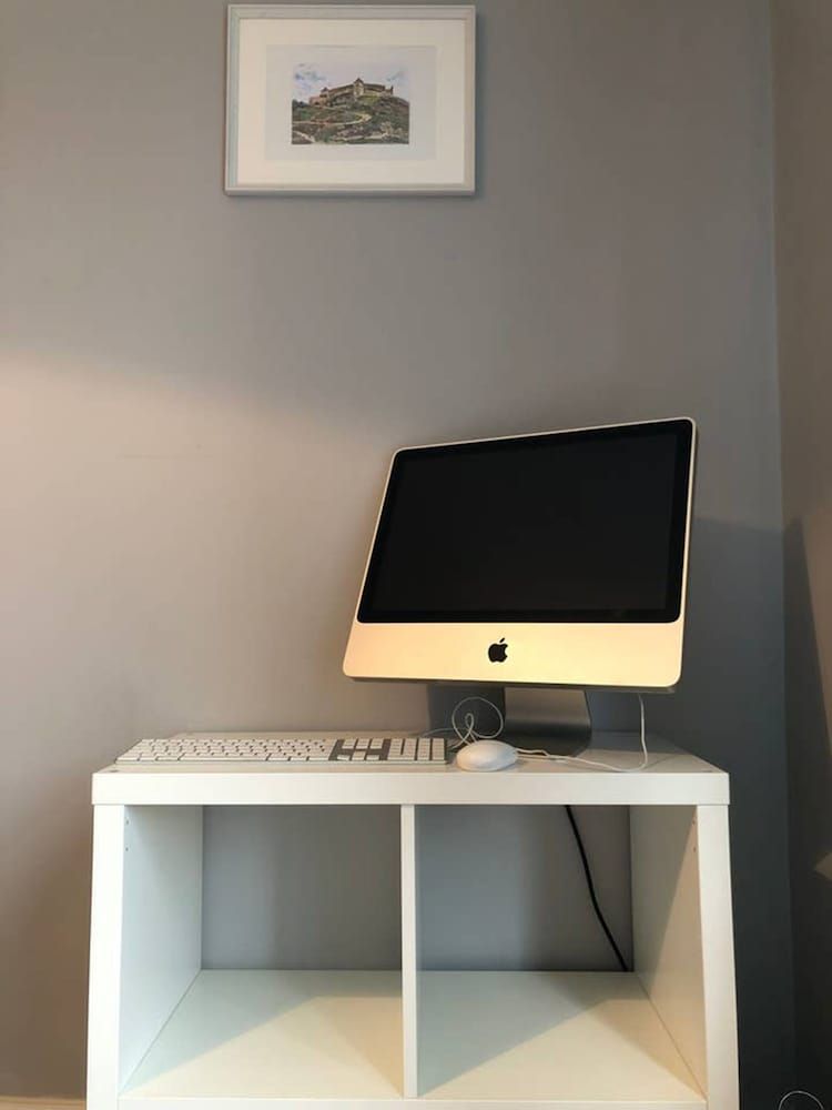 Double bedroom near Heathrow Double Room (2) 8