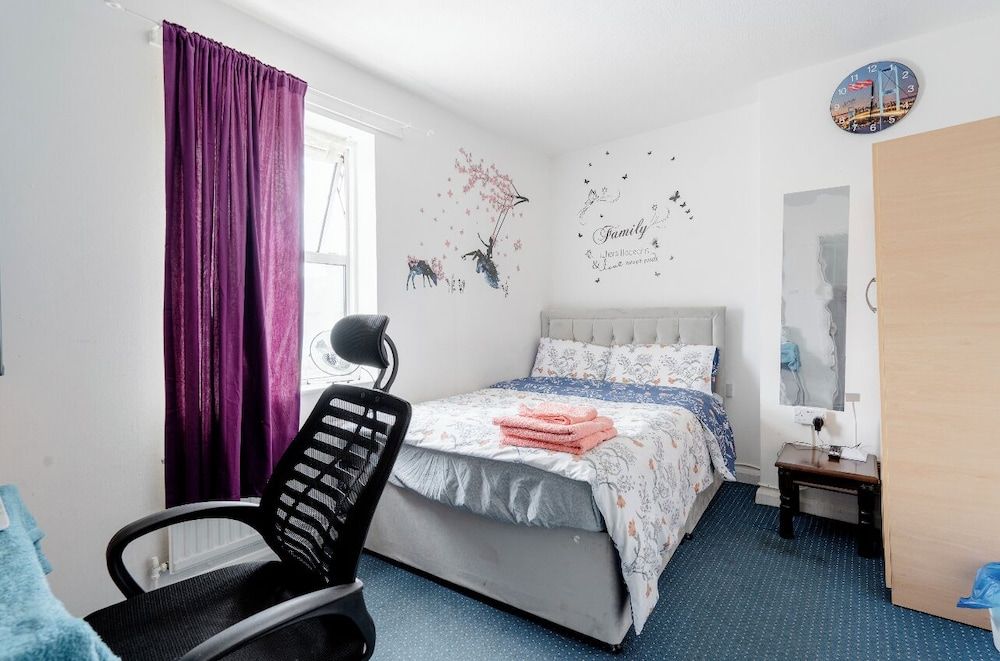 North Avenue Guest House, Heathrow Airport-Free Parking Double Room with Shared Bathroom 2