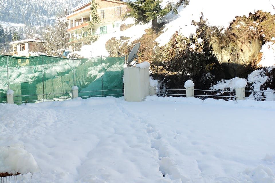 undefined Golden Tulip Manali 7