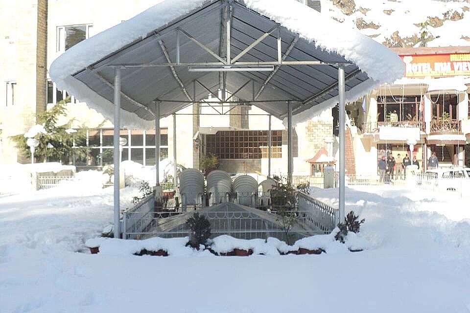 undefined Golden Tulip Manali 8