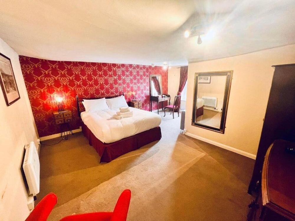 George and Dragon Hotel Standard Room 2
