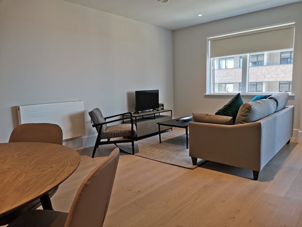 undefined Charles Hope Apartments Heathrow North 2