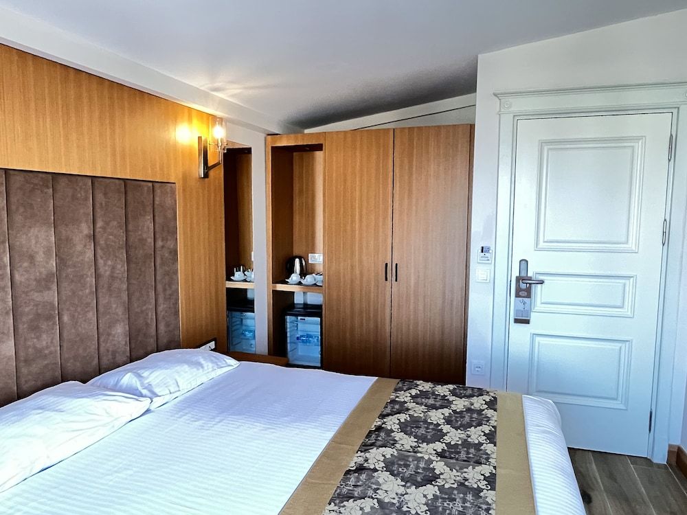 Aren Suites Superior Double Room, Balcony, Sea View 2