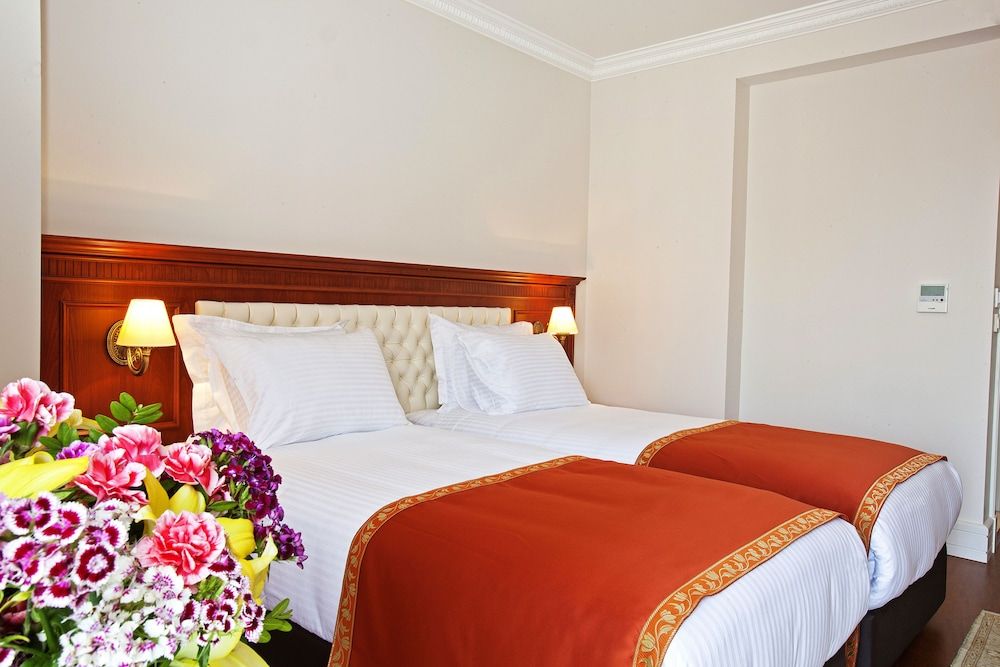 undefined Aren Suites