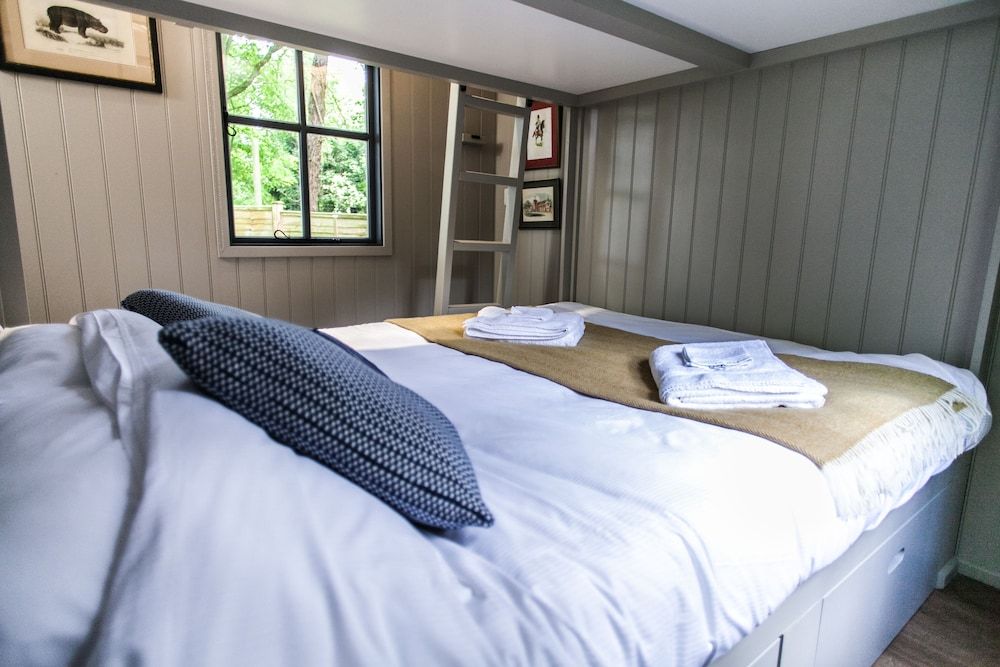 Luxury Cabin
