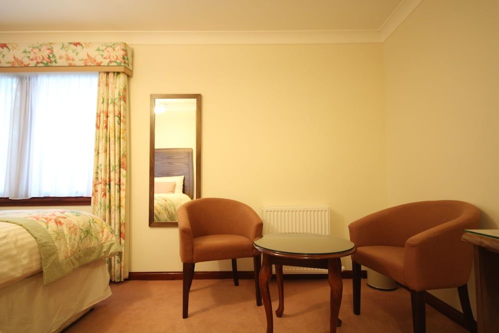 Strathburn Hotel Inverurie by Compass Hospitality Superior Twin Room 5