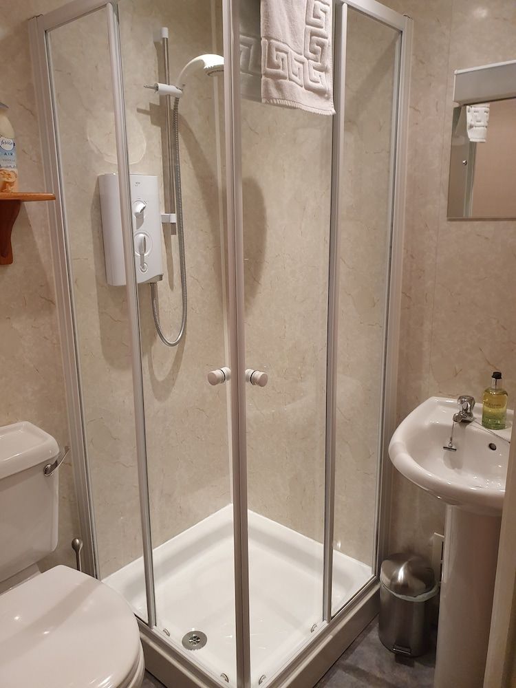 Single Room (Room 5)