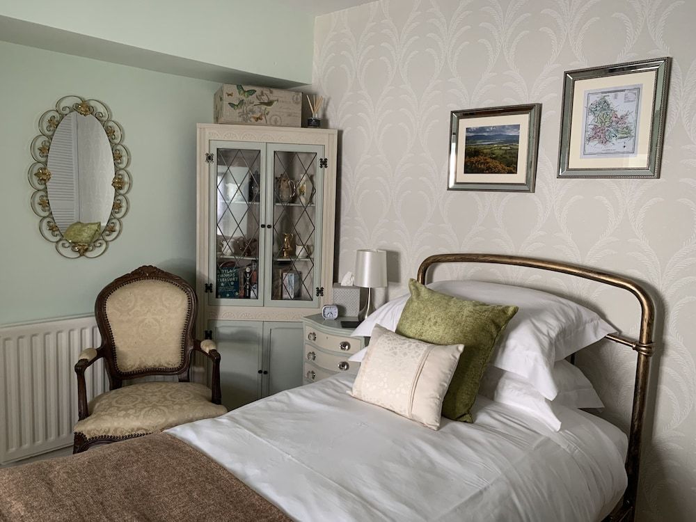 Evangelisa Deluxe Single Room, Ensuite 2