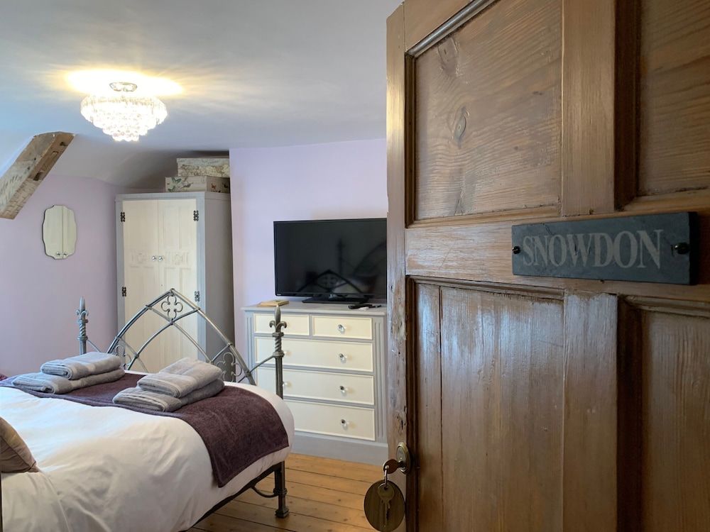 Evangelisa Superior Double Room, Ensuite 6