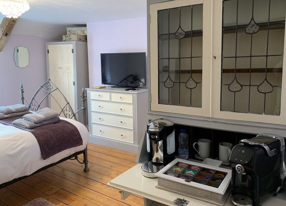 Evangelisa Superior Double Room, Ensuite 9