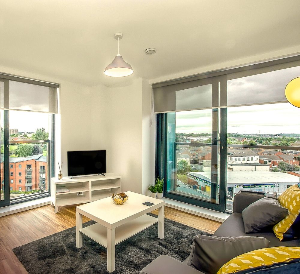 Apartment (903)
