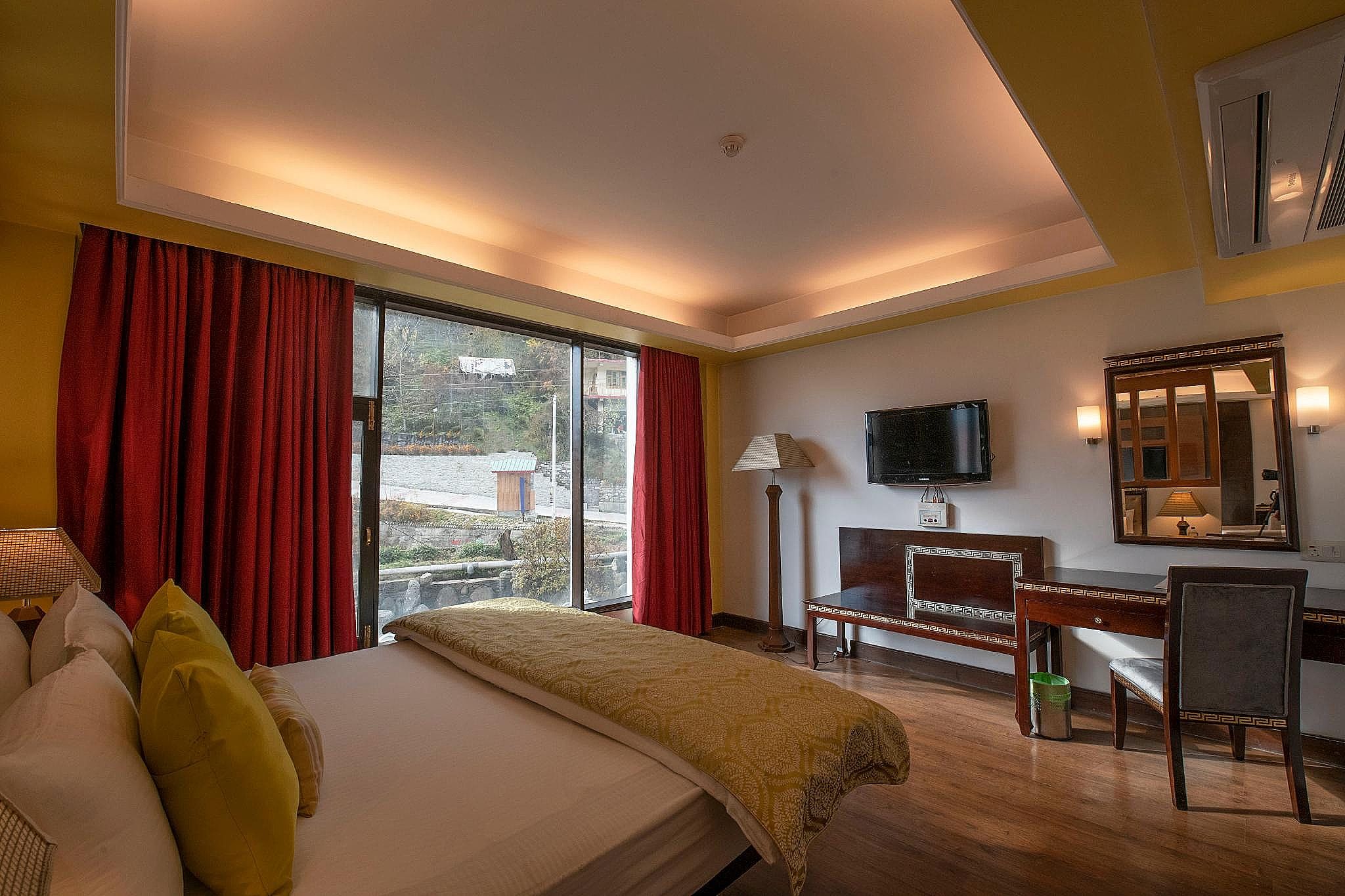 Suite Single Room
