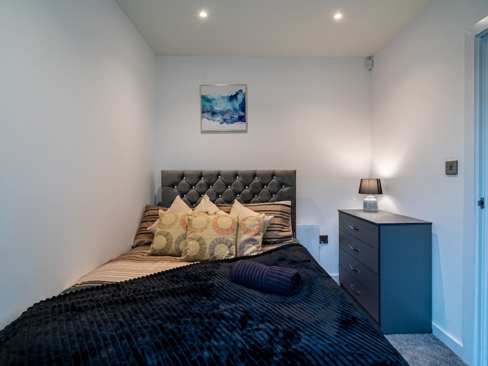 House, Accessible, Ensuite (Free Private Parking )