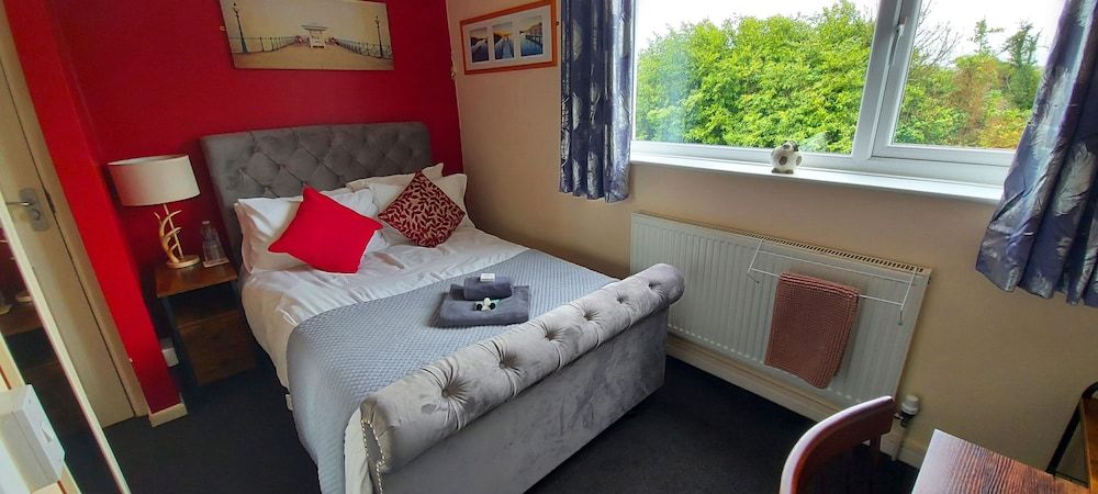 Basic Double Room, Ensuite (Double room number 4)