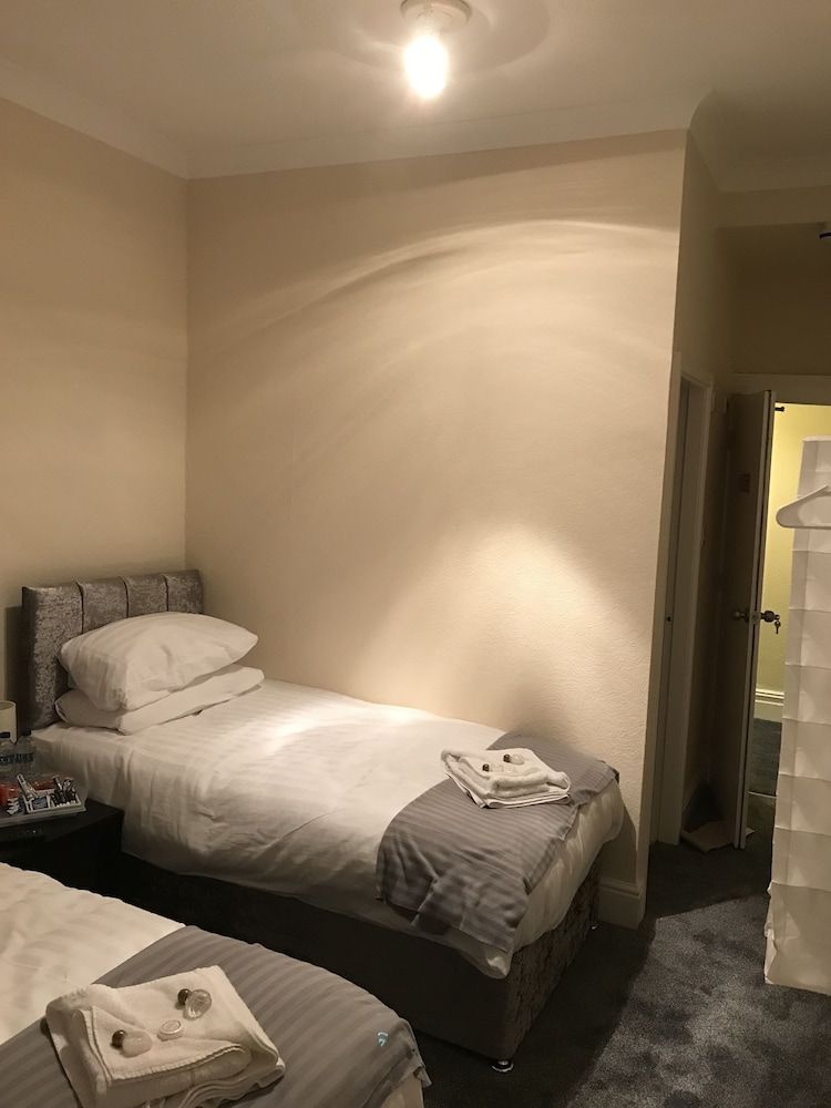 Deluxe Family Room (4)