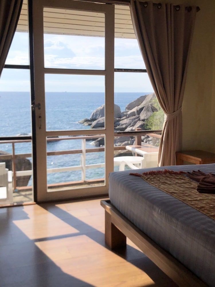 Koh Tao Hillside Resort Deluxe Sea View 19