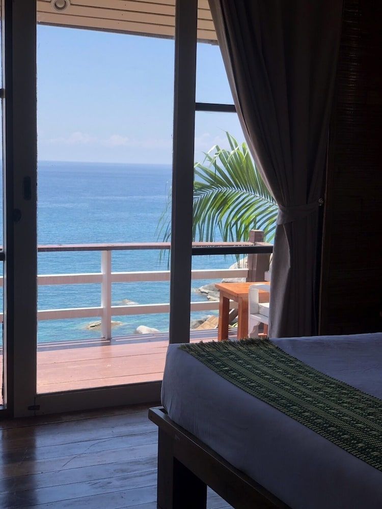 Koh Tao Hillside Resort Deluxe Sea View 9