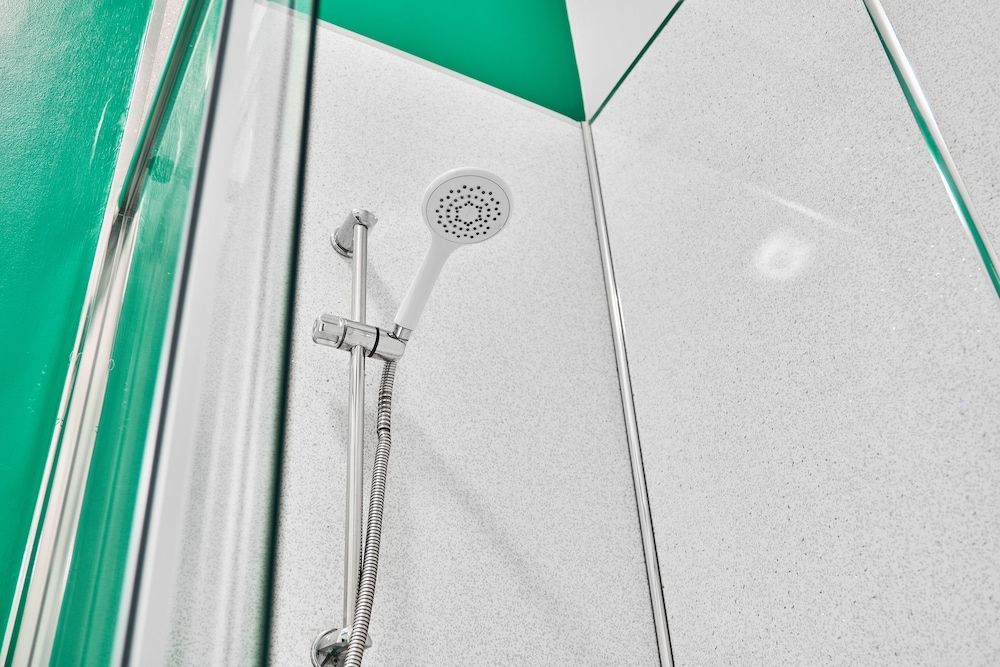 Forty Four North Twin Room, Shared Bathroom 12