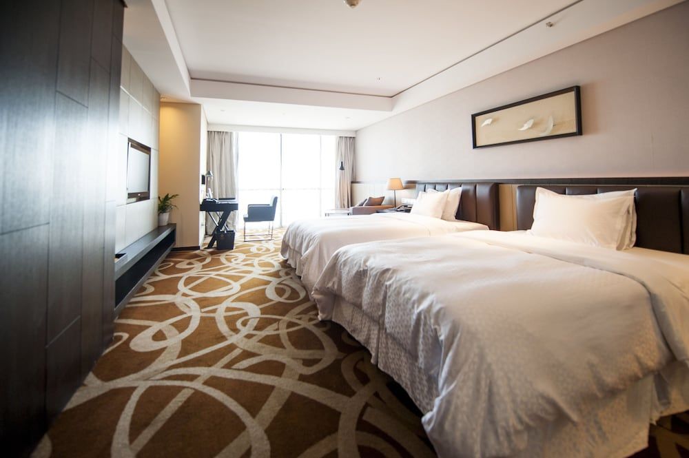 Room, 2 Double Beds, Sea View